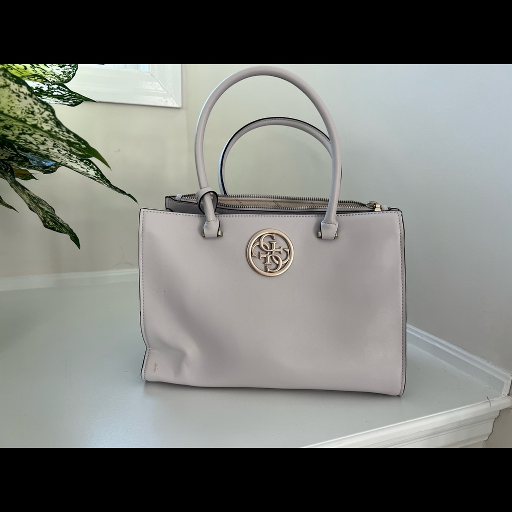 Never used Guess bag